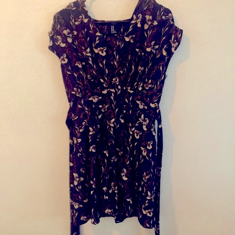 ⚡️Forever21 floral dark dress